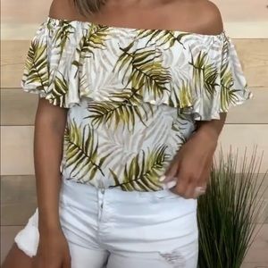 Off the shoulder palm print top